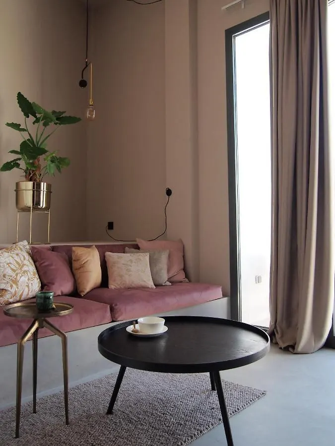 شقة Suites 9 Malaga, Three Unique Suites With Private Plunge Pool