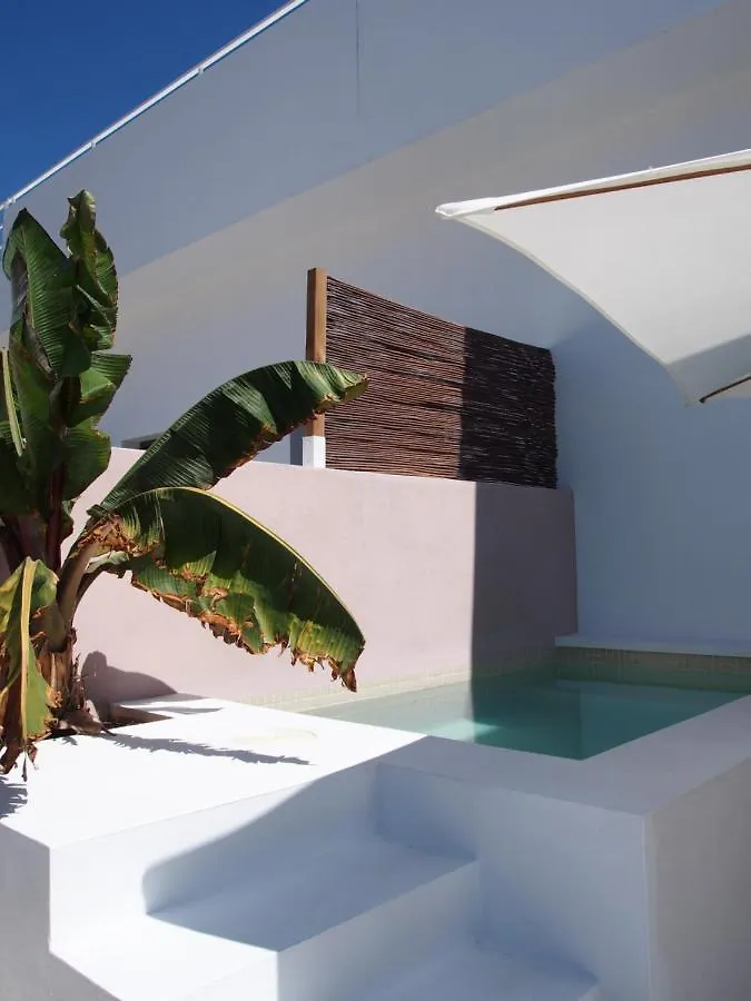Suites 9 Malaga, Three Unique Suites With Private Plunge Pool 0*, مالقة