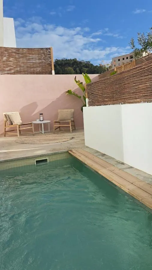 Suites 9 Malaga, Three Unique Suites With Private Plunge Pool شقة