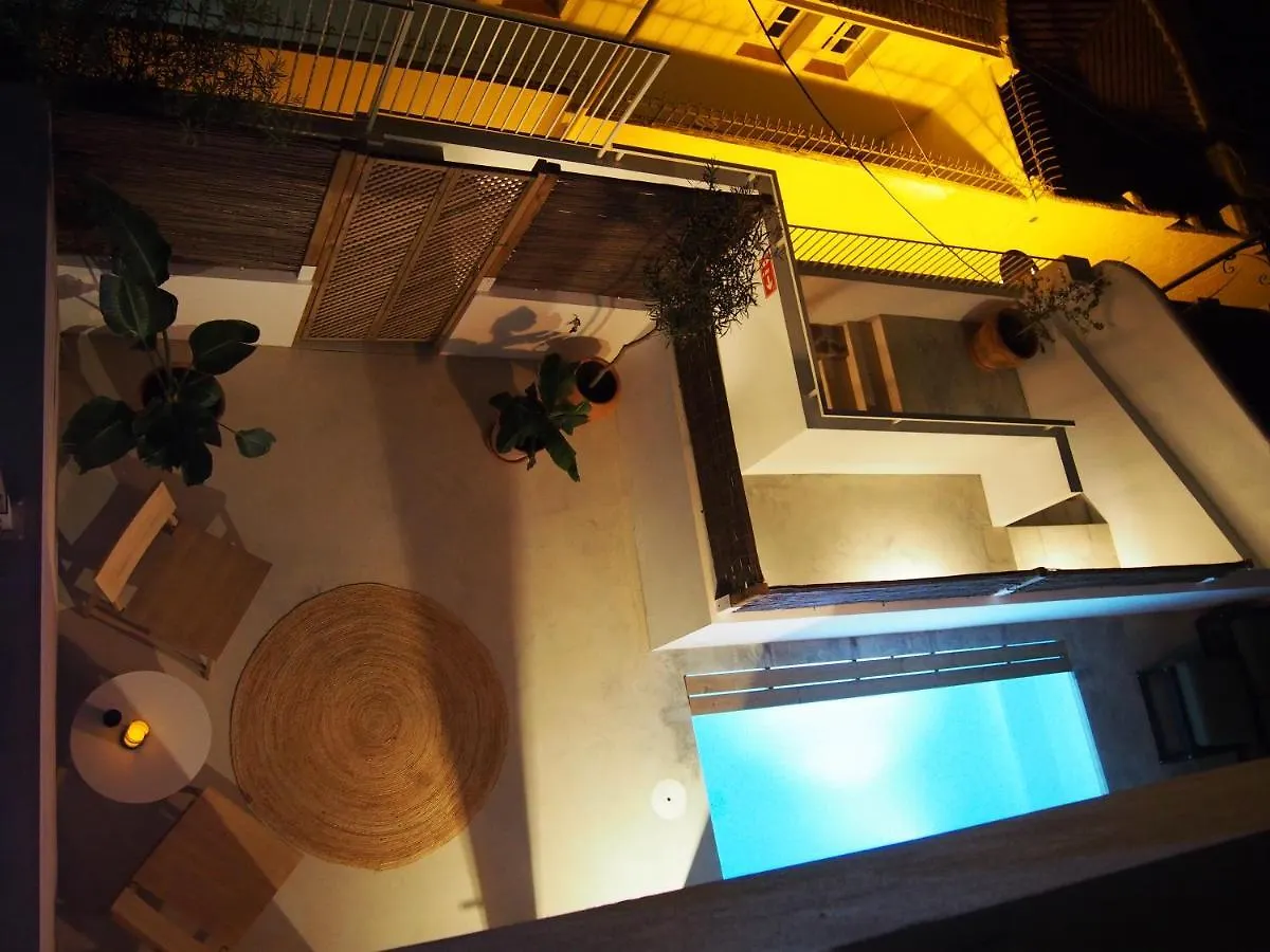 Suites 9 Malaga, Three Unique Suites With Private Plunge Pool contacts