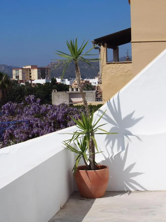SUITES 9 MALAGA, three unique suites with private plunge pool Appartement